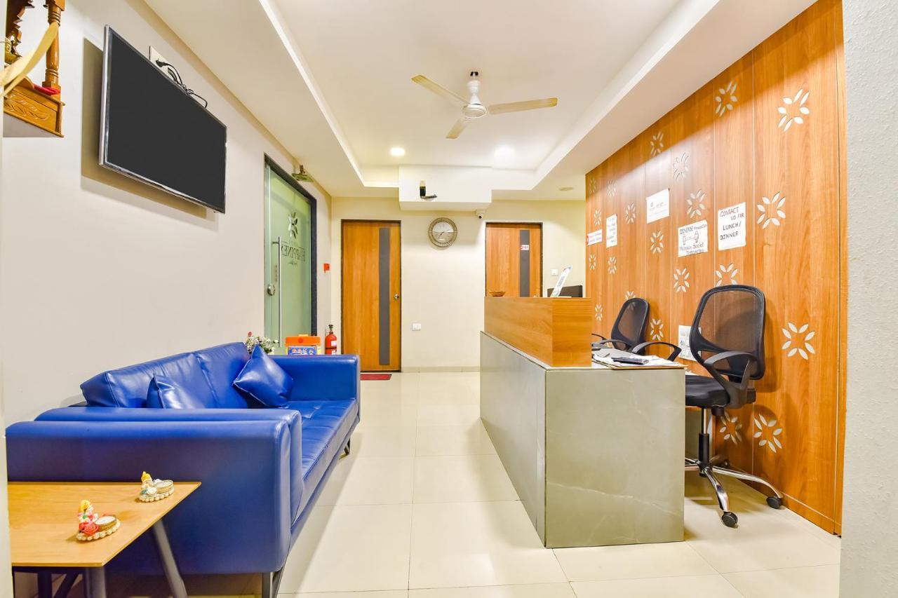 Fabhotel Happinex سورات المظهر الخارجي الصورة