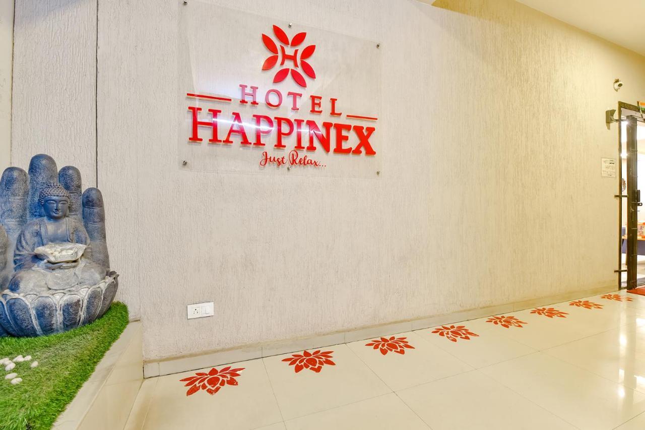 Fabhotel Happinex سورات المظهر الخارجي الصورة