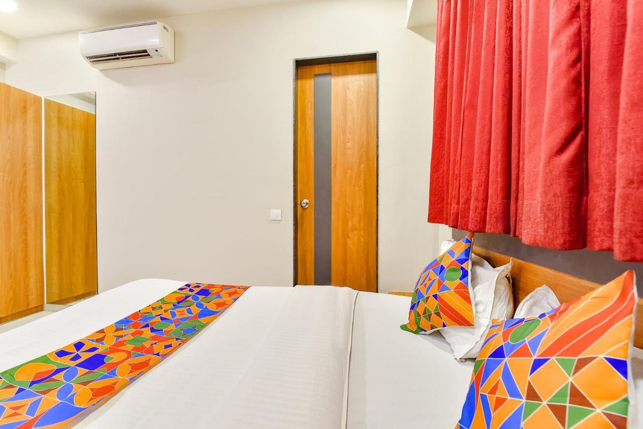 Fabhotel Happinex سورات المظهر الخارجي الصورة
