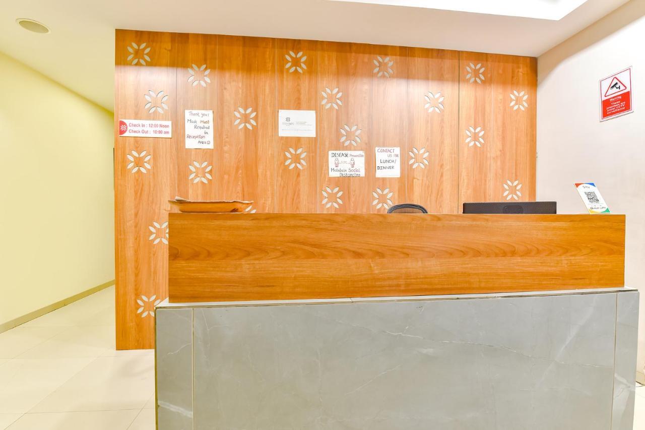 Fabhotel Happinex سورات المظهر الخارجي الصورة